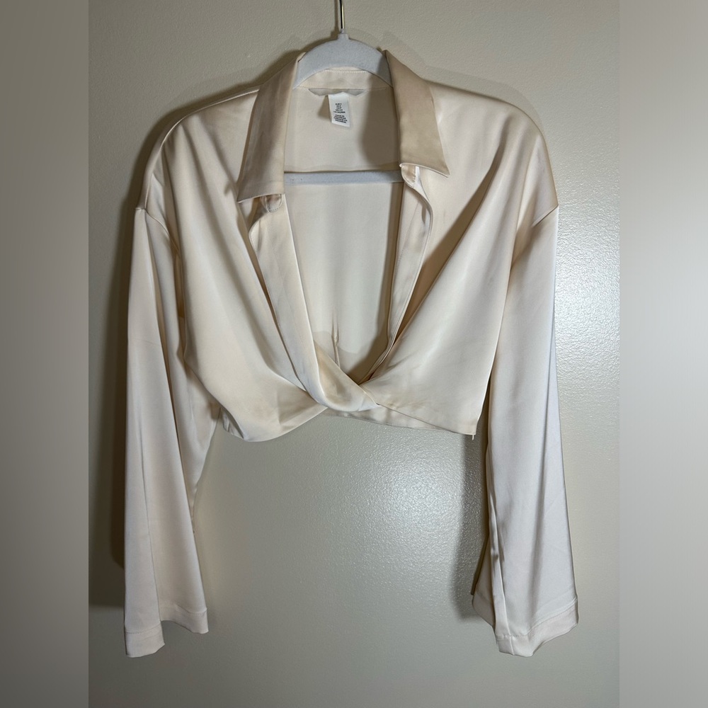 Cropped Satin blouse